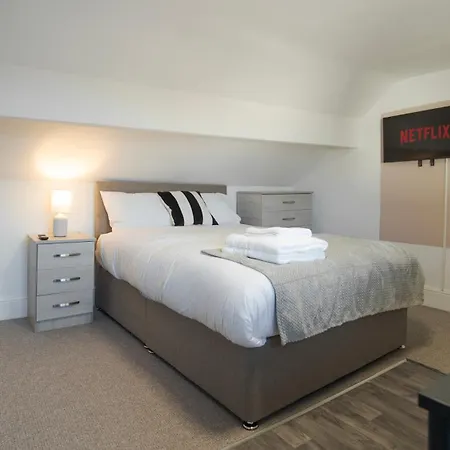 Apartment Yss The Church 2 *